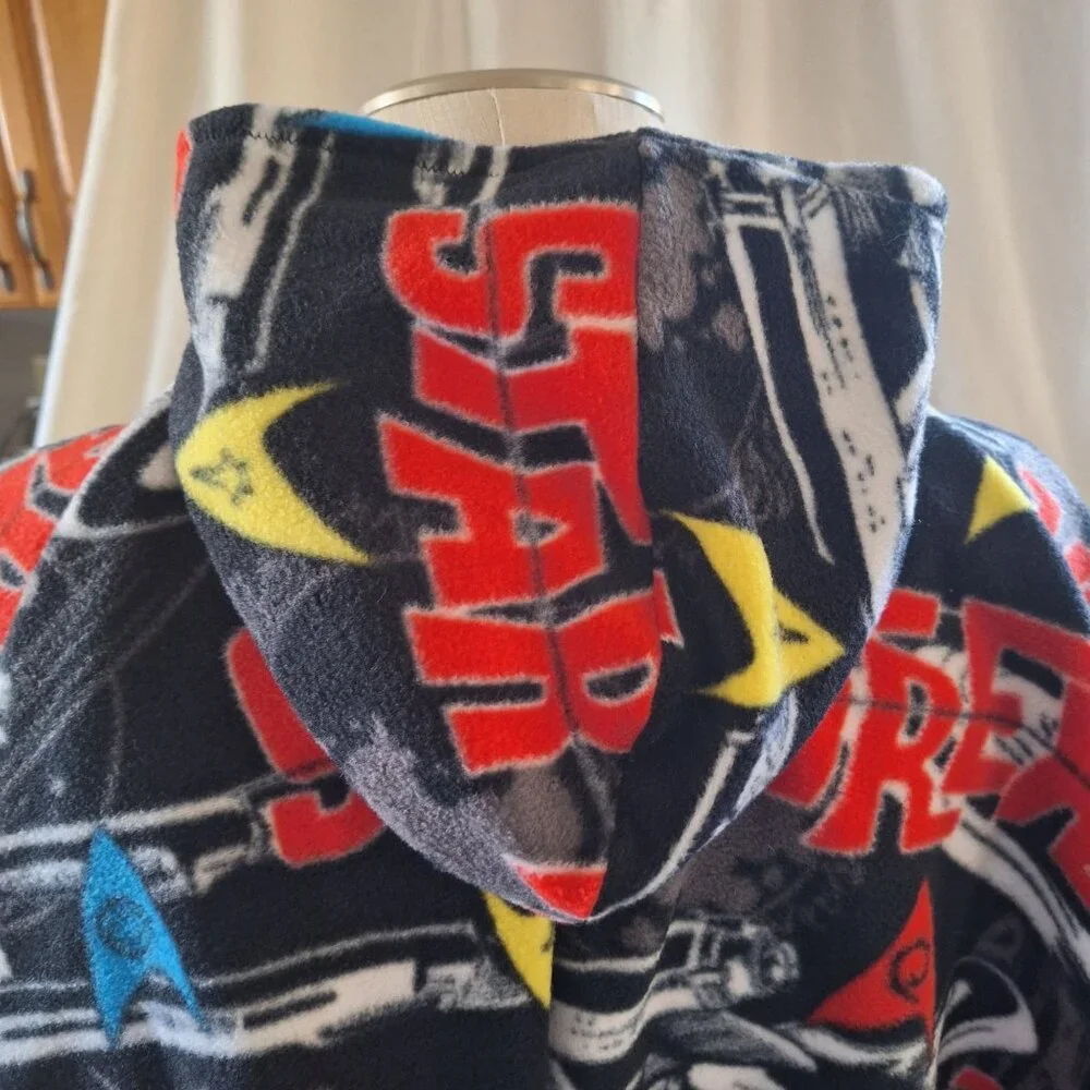 Star Trek Kids Handmade Fleece Hooded Poncho Starship Enterprise Logo - Picture 9 of 10